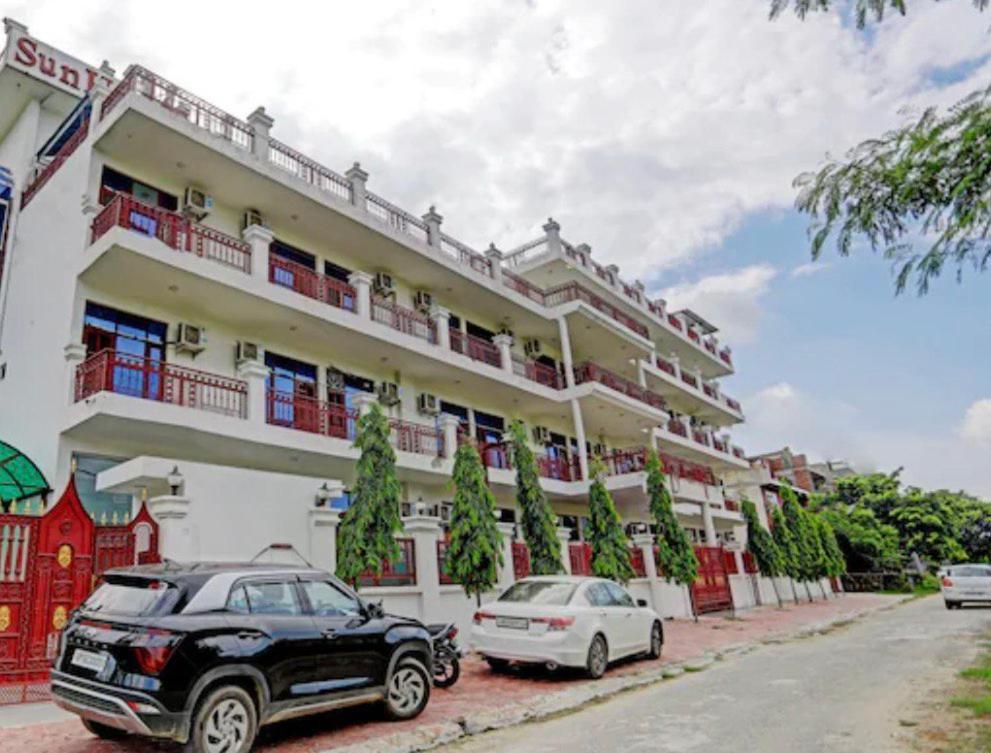 Hotel Sun Haven Greater Noida Kültér fotó